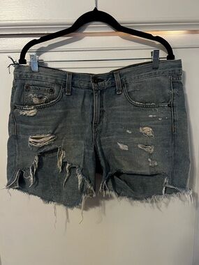 RAG & BONE Distressed Denim Boyfriend Shorts in Dixon Wash - Size 29